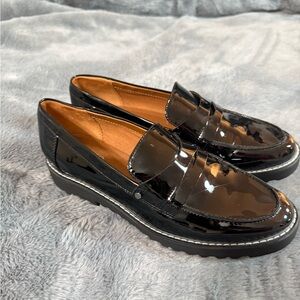 Elegant Black Patent Leather Women's Loafers